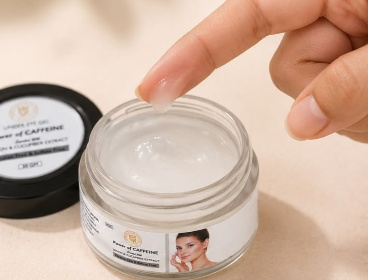 UNDER EYE GEL